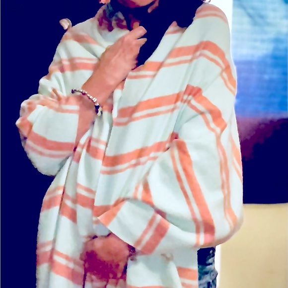 Pashmina/Wrap New! Never Used!!Excellent New Condition.Price Firm.Shipping $4.99 - Picture 3 of 5